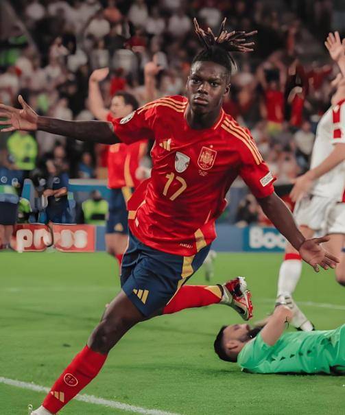 西甲第一长约!22岁巨星涨薪续10年,巴萨愿望落空