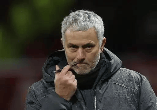 曼联当初解雇穆里尼奥,是否是个败笔?